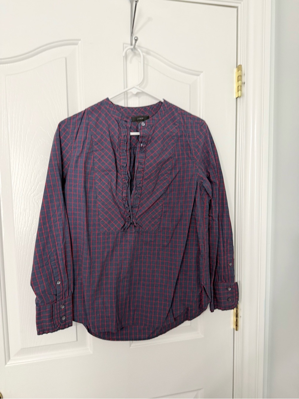JCrew women’s Popover Ruffle-Front Long-Sleeve Shirt -Navy with Red Check size 6